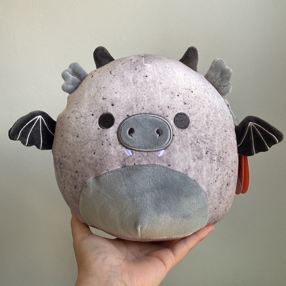 Gio Gargoyle 8” Halloween Squishmallows 2023